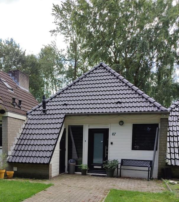 Geschakelde Recreatiewoning Met Omheinde Tuin Villa Posterholt Exterior foto